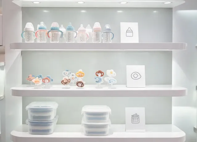 Retail feeding care shelf